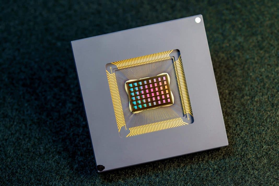 A team of international researchers designed, manufactured, and tested the NeuRRAM chip. Credit: David Baillot/University of California San Diego